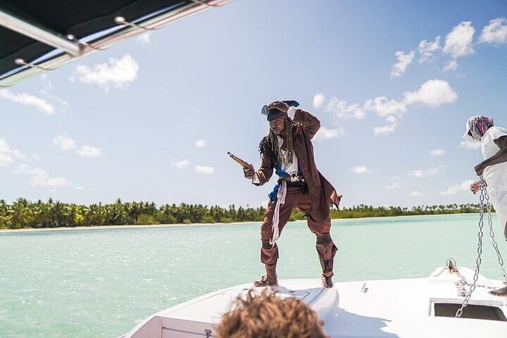 Jump into the beautiful waters of Montego Bay for a snorkel tour with an open bar and a live Reggae DJ!