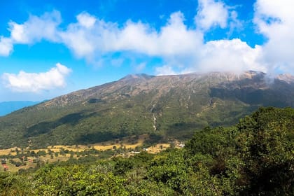 The best Full Day Combo Tour – Volcanoes, Lake & Mayan Sites