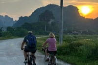 Hoa Lu - Mua Cave - Local Market -Tam Coc - Bich Dong 2days small group tour 9