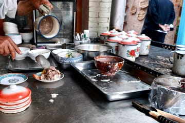 Kashgar tour: Old City exploration and local food tasting