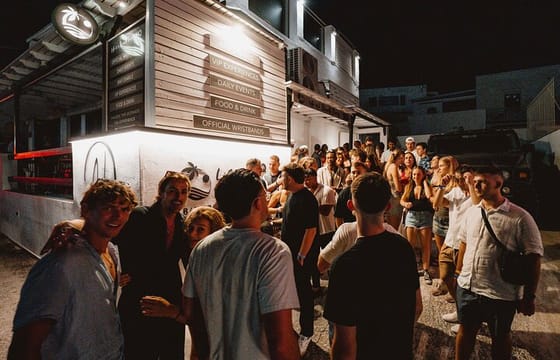 Pub Crawl in Cyclades