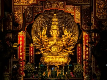 Ninh Bình Day Tour: Explore Bai Dinh and Trang An Highlights