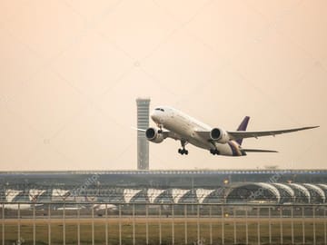 Private Transfer from Santiago Hotel to Arturo Merino Benitez Airport