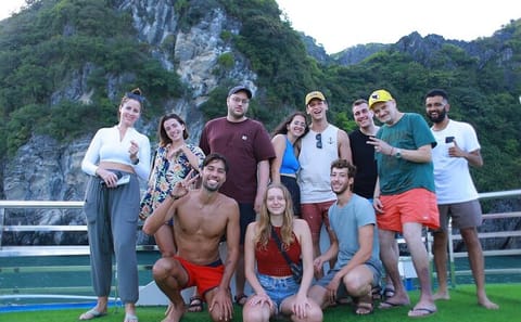 Full Day Boat Tour in Cat Ba Archipelago – Lan Ha Bay with Meals