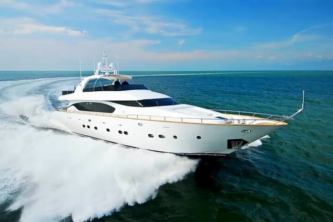 Dubai Xclusive Superyacht Nightfall tour with Dining 