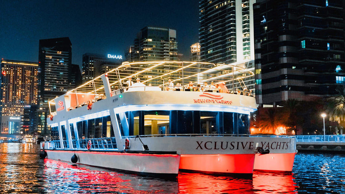 Dubai Dhow Marina Cruise: “From Traditional Charm to Modern Luxury”
