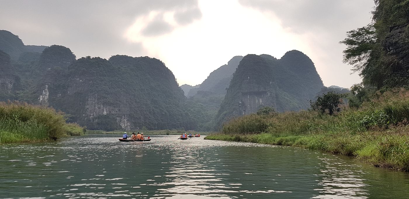 Trang An & Ninh Binh Adventure: Explore Temples, Caves & Scenic Views