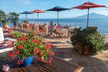 Sorrento, Amalfi, and Pompeii Day Tour from Naples