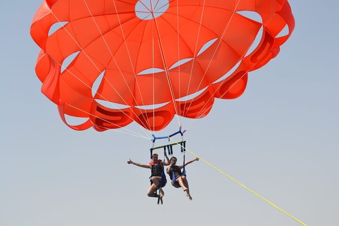 Private City Tour and Parasailing Adventure and Private transport - Hurghada