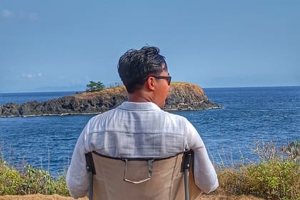 Bali Private Tour from Seminyak to Virgin Beach with Lunch