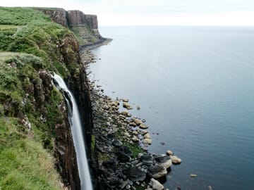 5 Day : Isle of Skye, Loch Ness and Inverness including Loch Ness Cruise & Journey across Glenfinnan Viaduct (B&B twin beds)