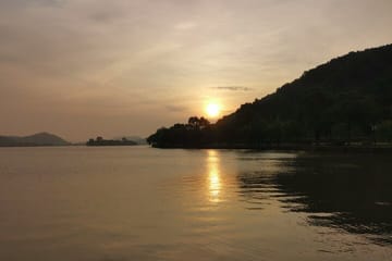 Private Hiking Tour of Tai Lake and Moli Peak from Shanghai
