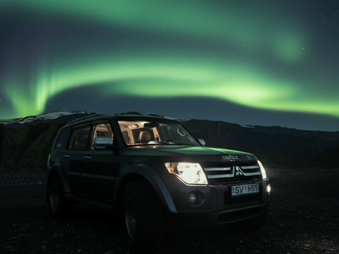 Private 4x4 Jeep Tour: Northern Lights with Hot Chocolate, photo 2
