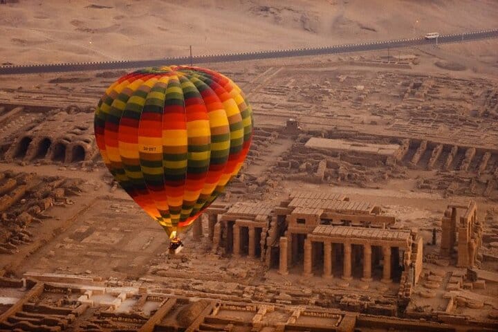4 Days in 5* Nile cruise, Guided Aswan to Luxor, Hot Air Balloon