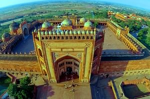 3-Days Tour of Agra-Jaipur-Delhi includes ,Guide,Hotel ,Vehicle  & On Board WiFi