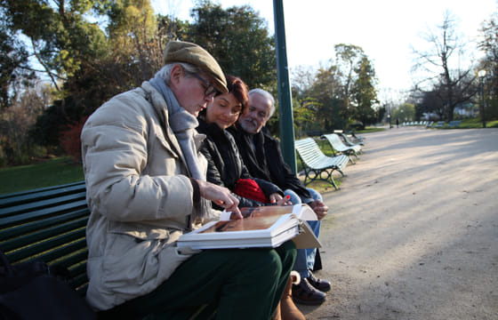 Stroll in the Champs-Elysées Gardens