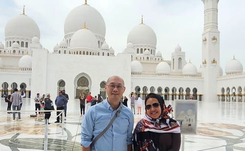 Private Abu Dhabi City Tour: Grand Mosque and Hindu Mandir
