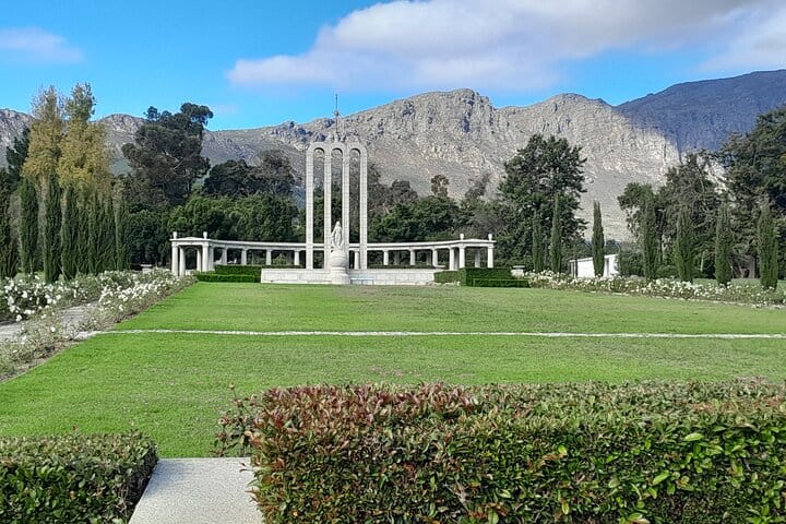 Share Tour Stellenbosch, Paarl and Franschhoek, 20 Tasting +Lunch