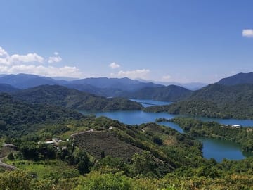 Thousand Island Lake and Pinglin Tea Plantation from Taipei