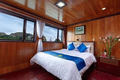 Halong bay boutique cruise 2 days trip: Kayaking, swimming & caving tours