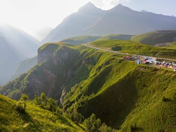 4 Full days in Georgia with private tour, free aiport