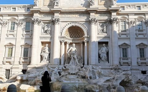 Private E-Bike Tour of Historic Rome's Iconic Landmarks
