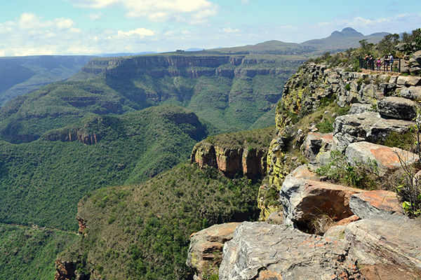 Sweeping vistas and dramatic cliffs along the Panorama Route, ideal for sightseers and photographers.