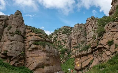 8-Day Hiking and Cultural Tour in Hohhot, Inner Mongolia