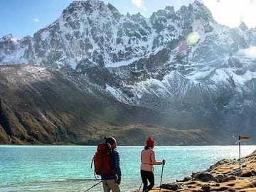 Trekking at Gokyo Lake