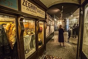 Group Tour Around Krakow by Golf Cart and Visit in Schindler Museum with ticket
