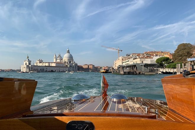 Private LimoBoat Tour Murano Burano and Torcello 9