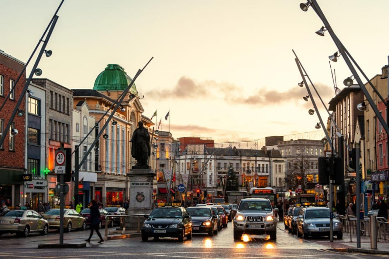 Walking and history tour of Cork City. Guided.