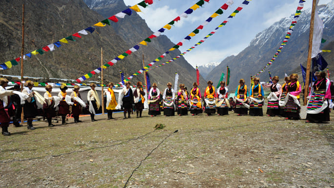 Manaslu Rupina La Pass Homestay Trek- 20 Days