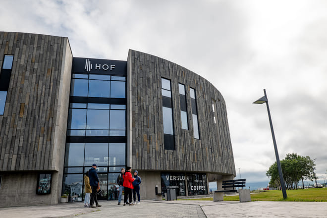 Private Akureyri City Walk with Local Food photo 3