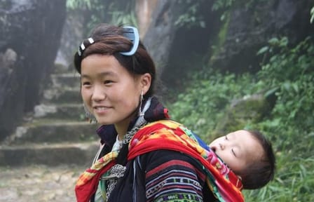 Hanoi to Sapa 2-Day Train Adventure with Village Exploration