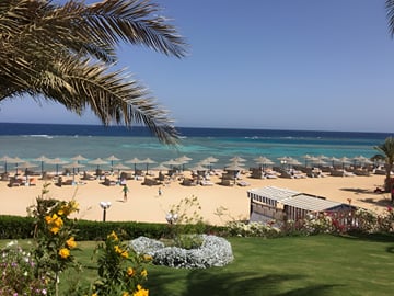 Relax on the pristine sandy beaches and crystal-clear turquoise waters of Hurghada.