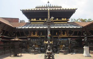 Private Tour of Patan with Durbar, Hindu Temple, Buddhist Vihar-Stupa and Museum