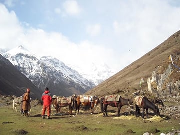 19 Days Mera Peak Climbing & Expedition – One Life-Changing Himalayan Adventure