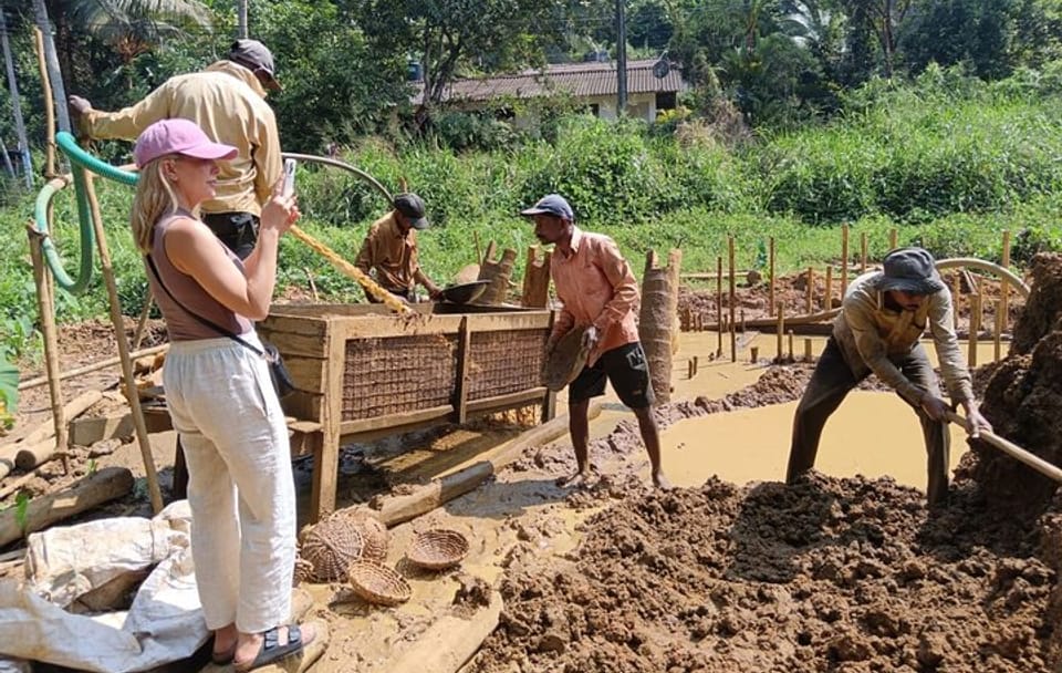 Ratnapura Full Day Tour with Water Falls, Gem Mines and Saman Devalaya