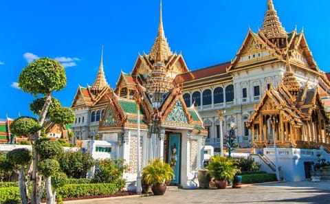Bangkok and Chiang Mai Cultural Small Group Tour Package