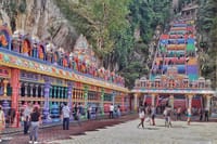 Colmar Tropicale and Batu Caves Day Trip (SIC/Shared Tour) 9