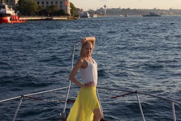 Private Bosphorus Sightseeing Cruise By Luxury Yacht in Istanbul