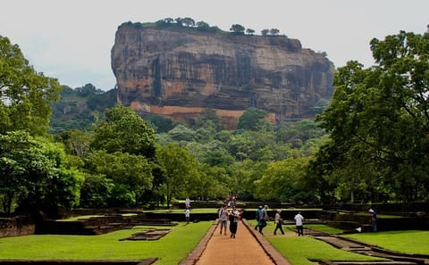 Sigiriya Rock Fortress and Dambulla Temple Tour from Kandy
