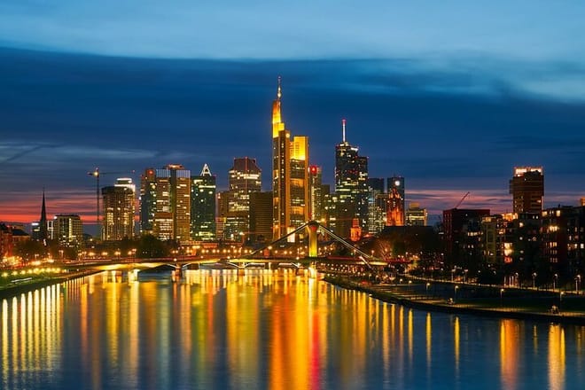 Public Frankfurt Tour: Small Group 3
