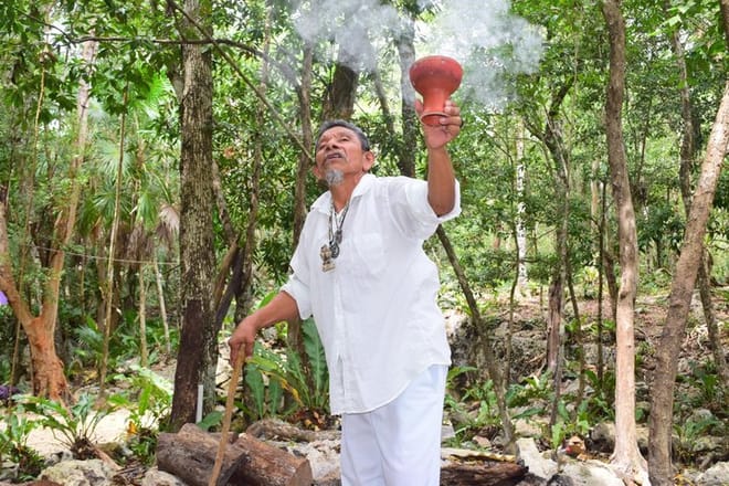 Aventura en cenote Yaxmuul Ceremonia y rapel del chamán maya