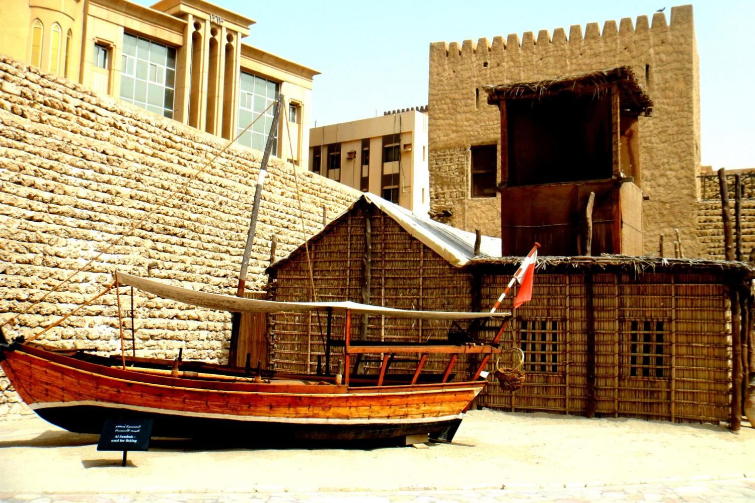 Combo Package: Dubai Tour and Dhow Cruise with Daytur