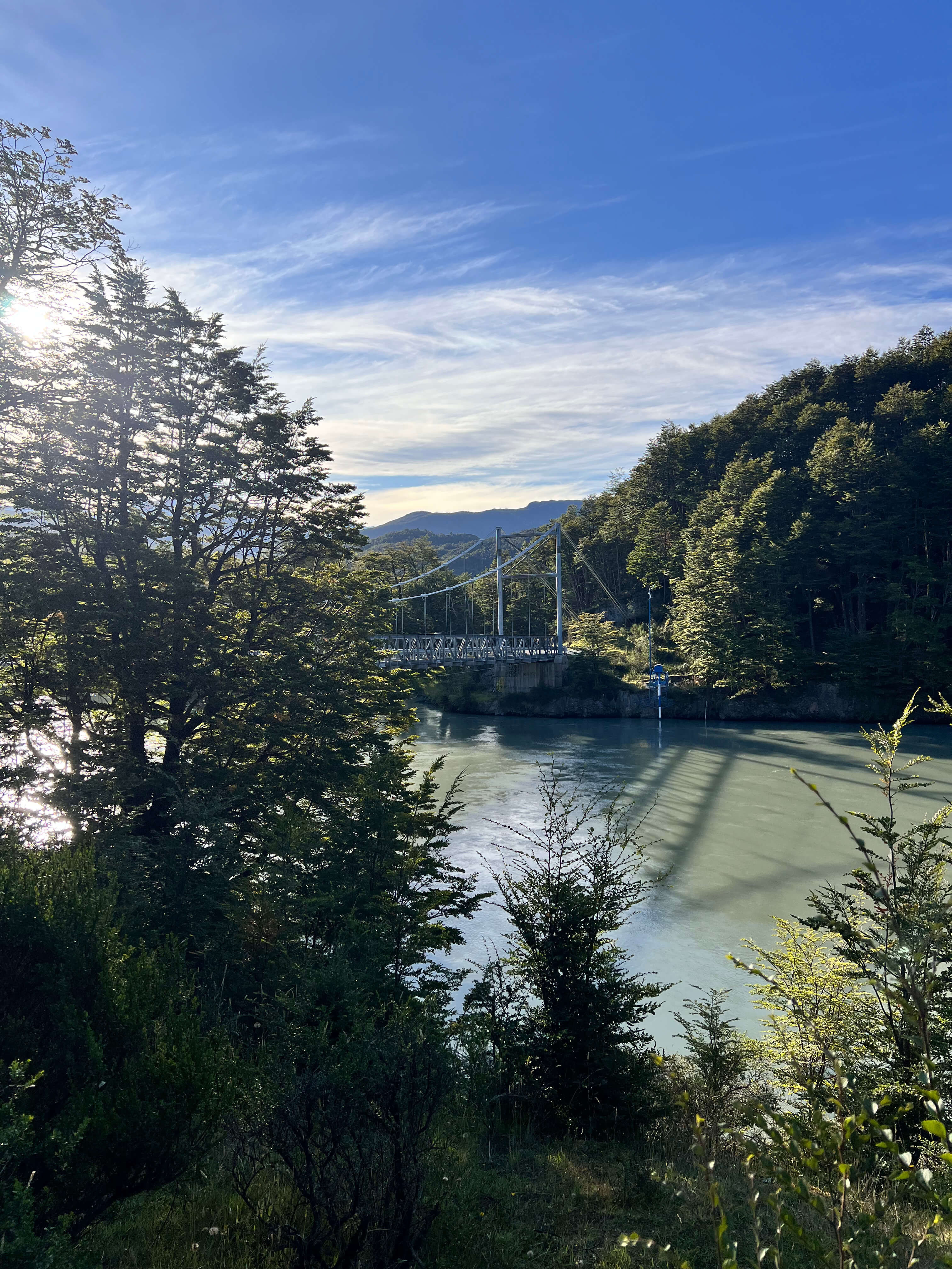 Puente al Fin de la Carretera Austral sobre el río Mayer, en la entrada Villa O'Higgins