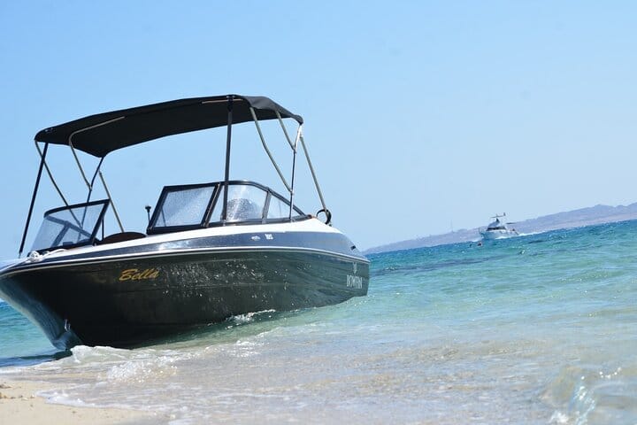 Private Sea Taxi Excursion to the Giftun Islands in Hurghada