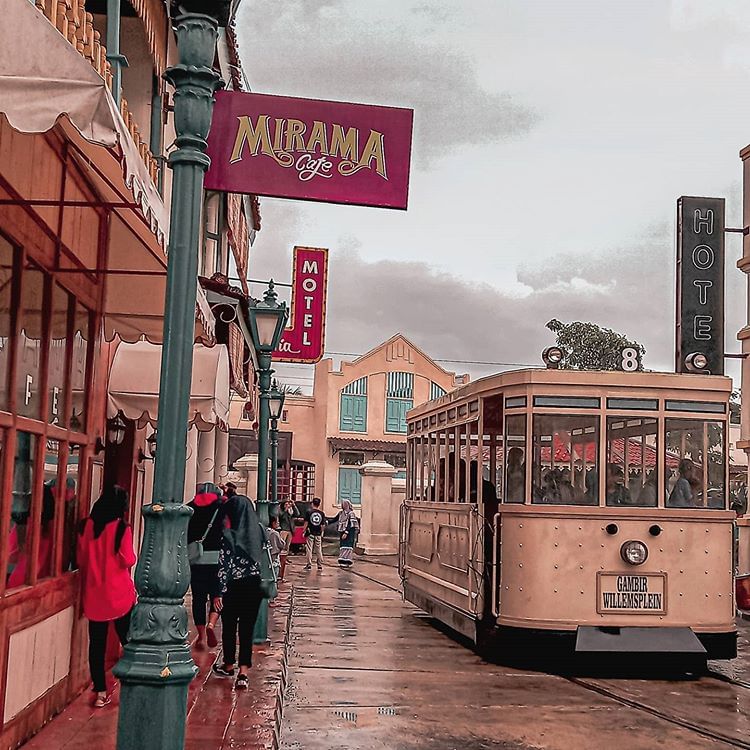 Glampong Studio Alam