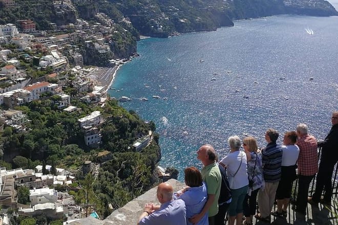 Group Excursion to Sorrento-Positano-Pompeii (8 hours)	 3